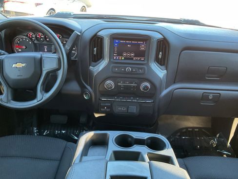 Used 2024 Chevrolet Silverado 2500 W/T w/ WT Convenience Package image 16