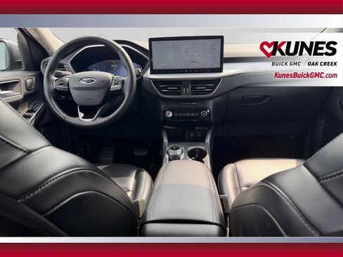 Used 2024 Ford Escape Platinum AWD/4WD image 25