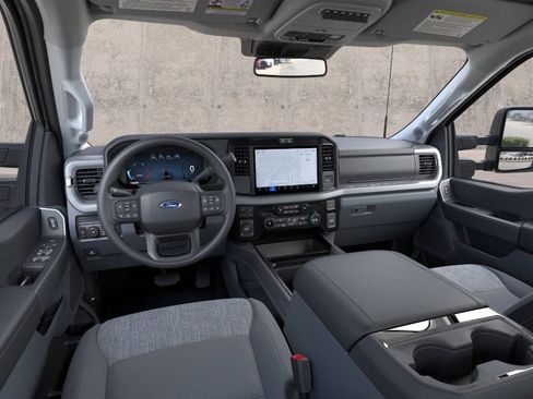New 2026 Ford F250 XLT w/ XLT Premium Package AWD/4WD image 9