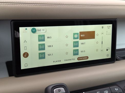 Used 2020 Land Rover Defender 110 HSE image 17