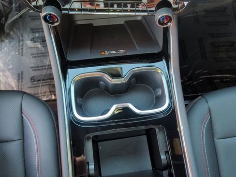 Used 2026 Chevrolet Traverse Z71 image 11