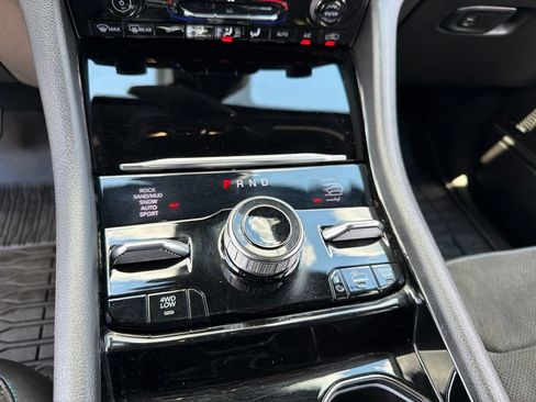 Used 2022 Jeep Grand Cherokee Trailhawk w/ Advanced Protech Group II AWD/4WD image 14