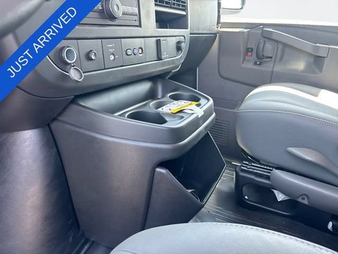 New 2026 Chevrolet Express 2500 Extended w/ Enhanced Convenience Package RWD image 19