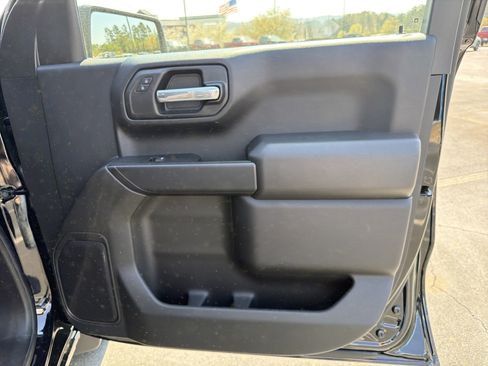 Used 2025 Chevrolet Silverado 1500 W/T w/ Trailering Package image 14