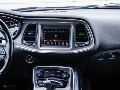 Used 2022 Dodge Challenger GT image 13