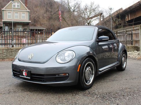 Used 2014 Volkswagen Beetle 1.8T image 28