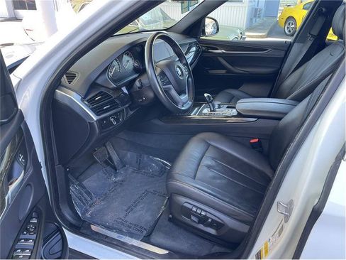 Used 2018 BMW X5 xDrive40e AWD/4WD image 14