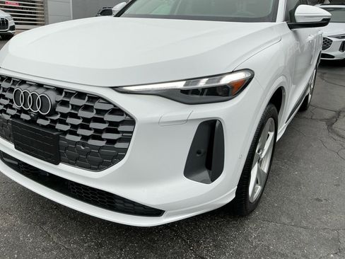 New 2025 Audi Q5 Premium Plus image 25