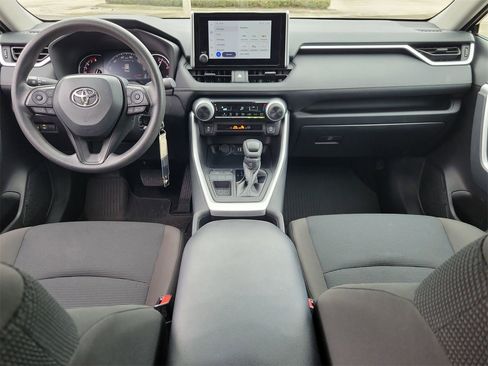 Used 2025 Toyota RAV4 LE image 12