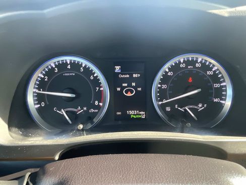 Used 2017 Toyota Highlander Limited FWD image 25