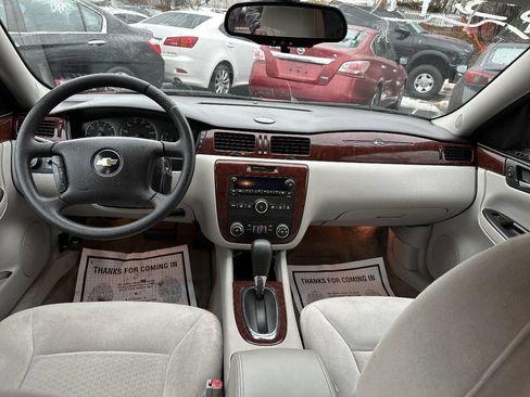 Used 2008 Chevrolet Impala LT image 11