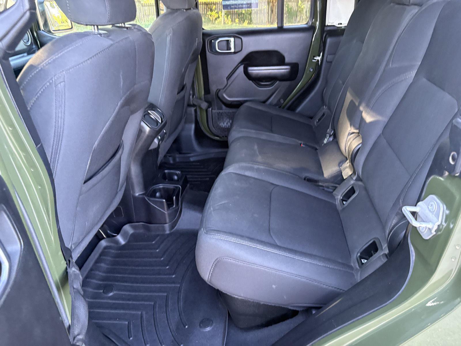 Used 2021 Jeep Gladiator Sport AWD/4WD image 13