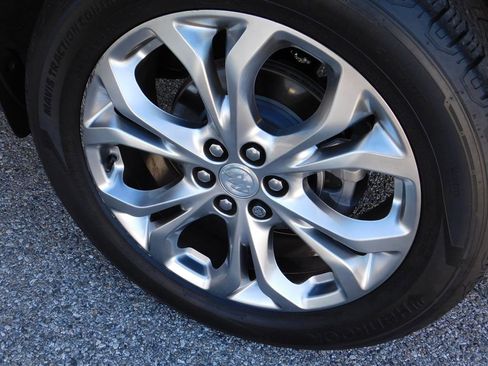 Used 2020 Buick Enclave Avenir w/ Avenir Technology Package image 10