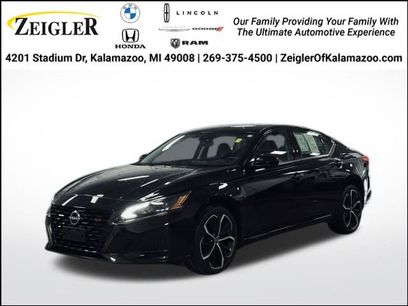 Used 2023 Nissan Altima 2.5 SR