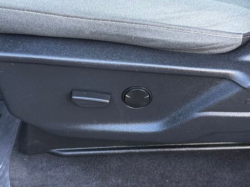 Certified 2023 Ford F150 XLT AWD/4WD image 19
