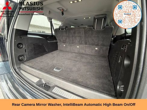 Used 2019 Cadillac Escalade ESV Luxury AWD/4WD image 18