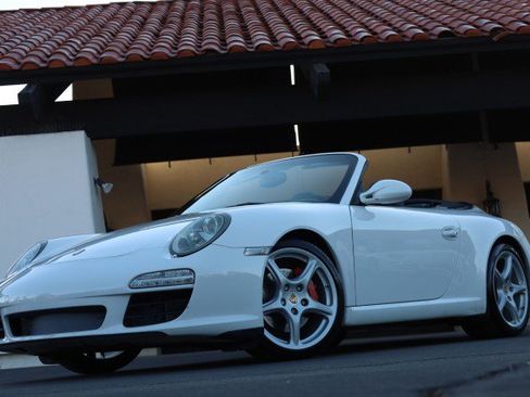 Used 2009 Porsche 911 Carrera S RWD image 3