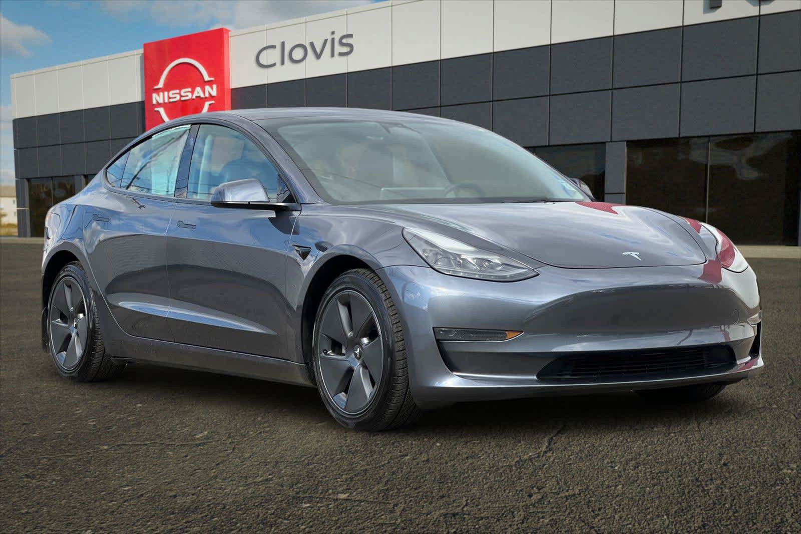 Used 2023 Tesla Model 3 Standard Range RWD image 9