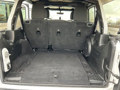 Used 2020 Jeep Wrangler Unlimited Sahara w/ Uconnect 4C Nav & Sound Group image 24