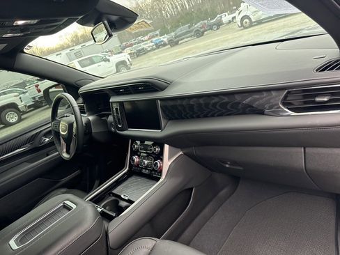 Used 2024 GMC Yukon Denali image 23