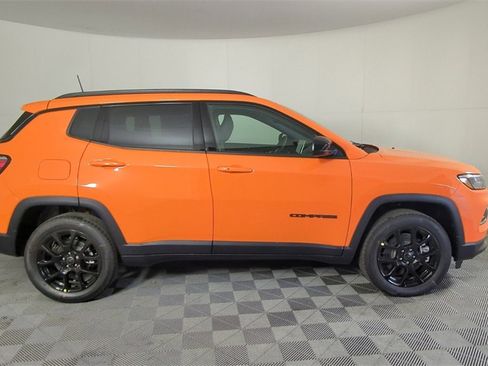 New 2026 Jeep Compass Latitude image 4