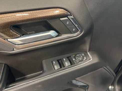 Used 2023 Chevrolet Silverado 1500 LT image 12