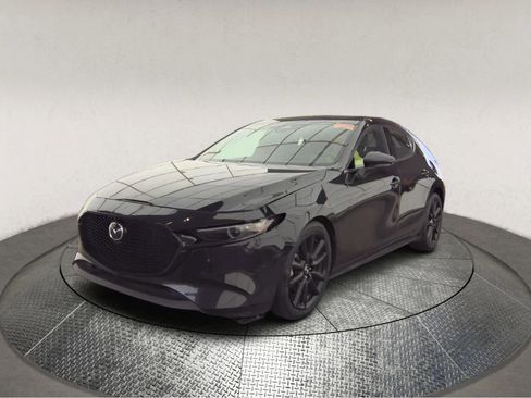 Used 2022 MAZDA MAZDA3 s FWD image 3