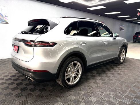 Used 2020 Porsche Cayenne AWD/4WD image 15