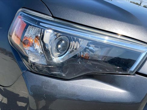 Used 2014 Toyota 4Runner Limited image 27