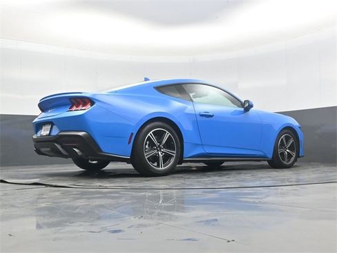 Used 2024 Ford Mustang Premium image 40