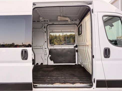 Used 2021 RAM ProMaster 2500 FWD image 18