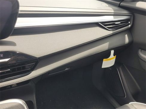 New 2025 Buick Enclave Sport Touring w/ Power Package image 28