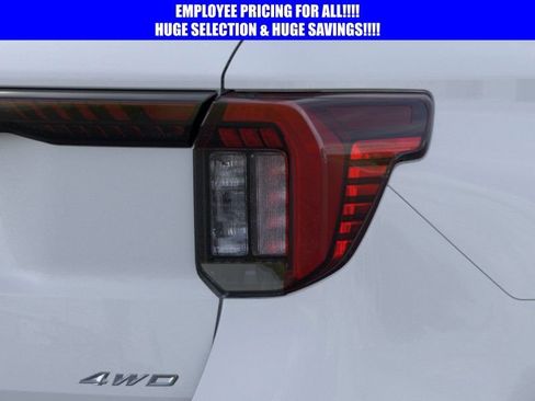New 2026 Ford Explorer Active AWD/4WD image 21