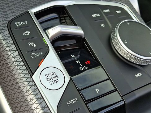 Used 2026 BMW M440i Convertible image 13