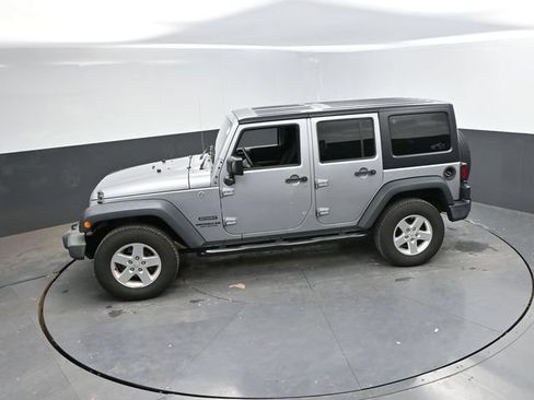 Used 2016 Jeep Wrangler Unlimited Sport w/ Quick Order Package 24S AWD/4WD image 39