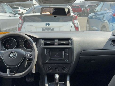 Used 2016 Volkswagen Jetta S FWD image 23