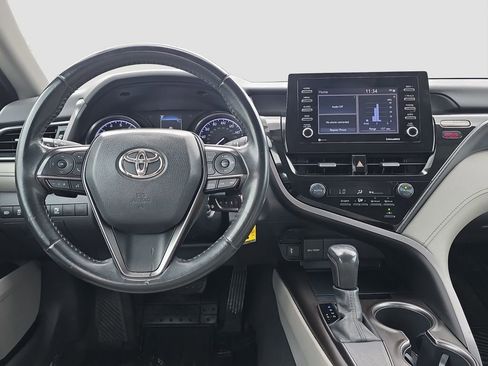 Used 2021 Toyota Camry SE FWD image 13
