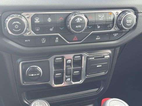 New 2026 Jeep Gladiator Sport AWD/4WD image 37