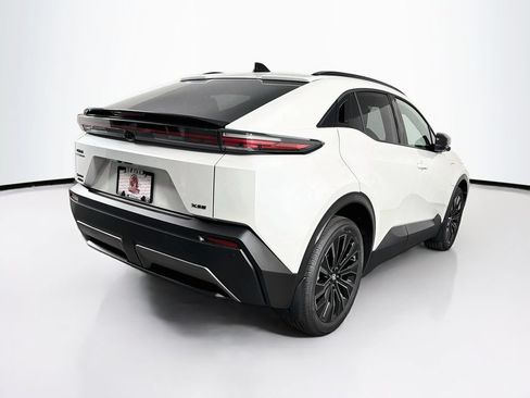 New 2026 Toyota C-HR AWD/4WD image 9