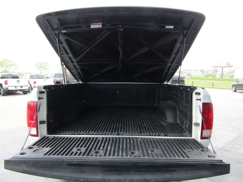 Used 2015 RAM 2500 SLT AWD/4WD image 10