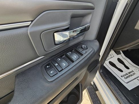 Used 2022 RAM 1500 Classic SLT w/ Electronics Group image 22