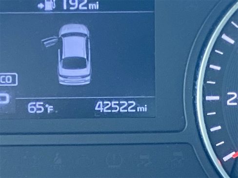 Used 2020 Kia Optima S image 32