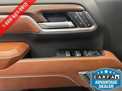 Used 2025 GMC Sierra 3500 Denali Ultimate image 25