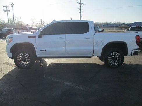 Used 2021 GMC Sierra 1500 AT4 w/ AT4 Premium Package image 9