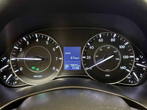Used 2019 Nissan Armada Platinum w/ Captain's Chairs Package image 16