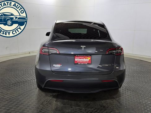 Used 2021 Tesla Model Y Long Range AWD/4WD image 6