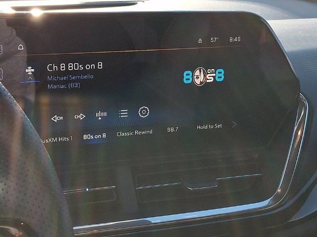 Used 2024 Chevrolet Trax RS FWD image 27