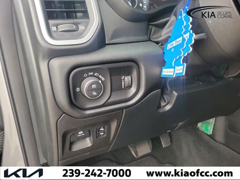 Used 2022 RAM 1500 Big Horn RWD image 25