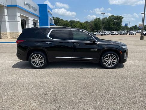 Used 2023 Chevrolet Traverse High Country AWD/4WD image 7