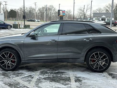 Used 2020 Audi Q8 Premium Plus w/ Premium Plus Package image 3